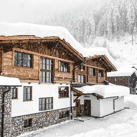 Chalet Cupids New