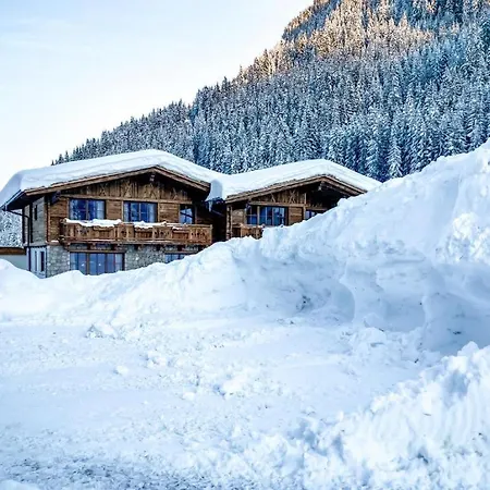 Chalet Cupids New *